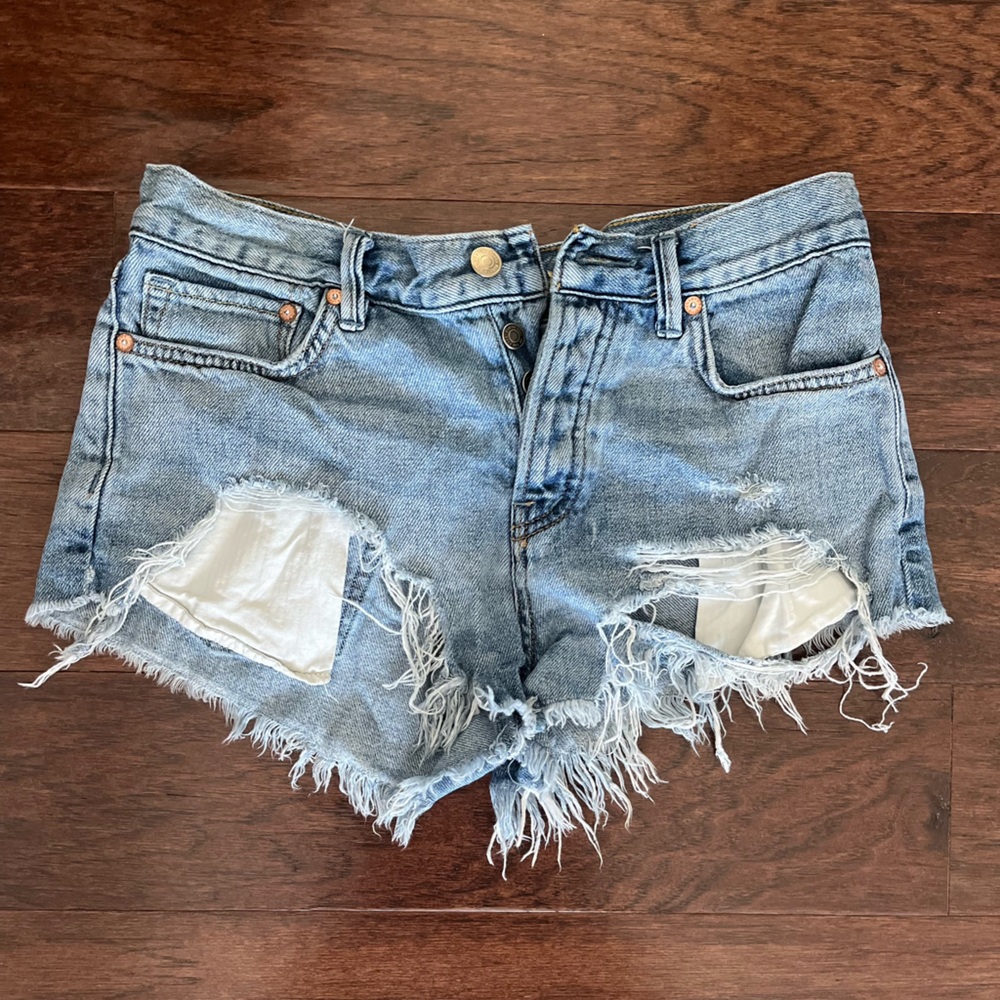 ❤️4 for $28 free people shorts- higher cut/hole on one leg style